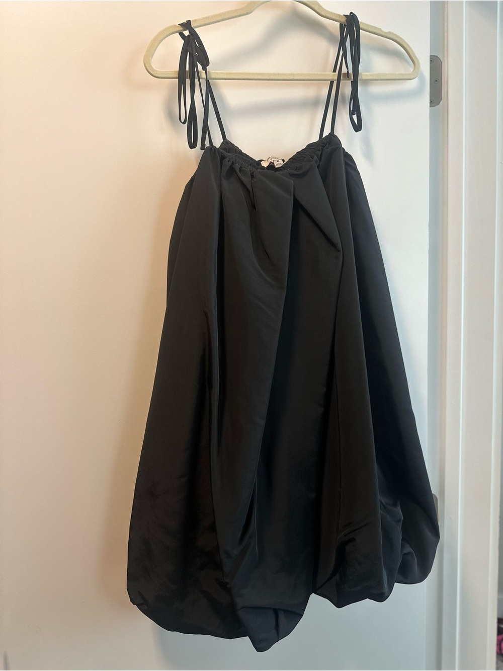 Black Bubble Hem Tie Dress